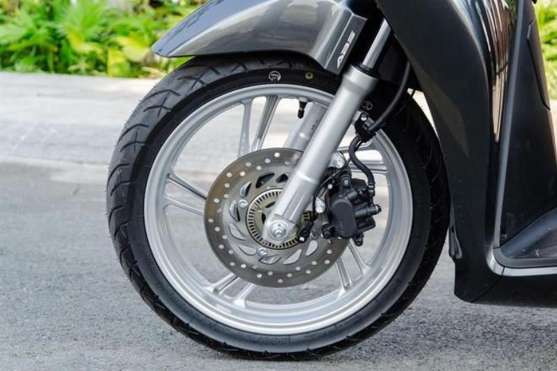 So sánh xe SH Nam với các dòng xe khác