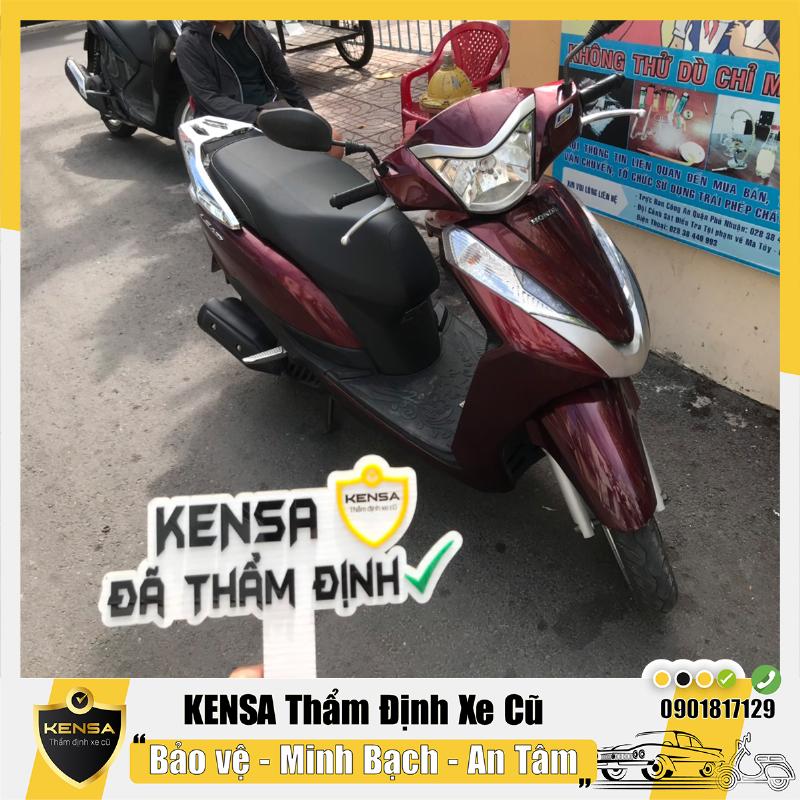 Kiểm tra xe tay ga cũ kỹ lưỡng