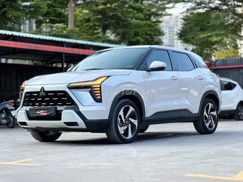 Bảng so sánh ưu nhược điểm giữa xe máy cũ trên Chợ Tốt và xe máy điện nhập khẩu chính hãng