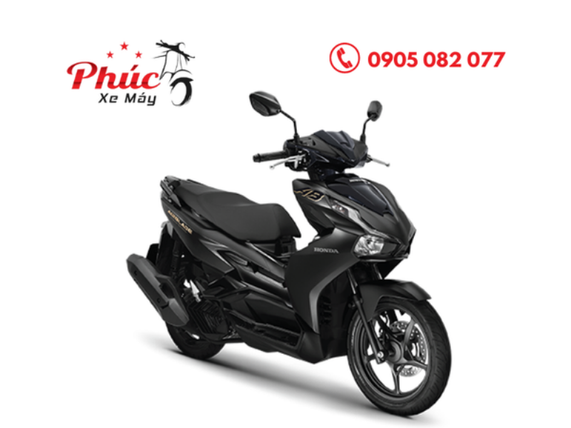 So sánh lựa chọn giữa xe Air Blade và xe máy điện nhập khẩu chính hãng, tập trung vào giá cả và tính năng