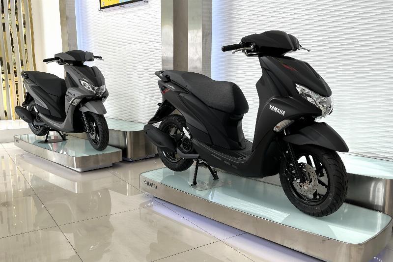 Khoang cốp rộng 25 lít và vị trí bình xăng tiện lợi của xe Yamaha Freego 125