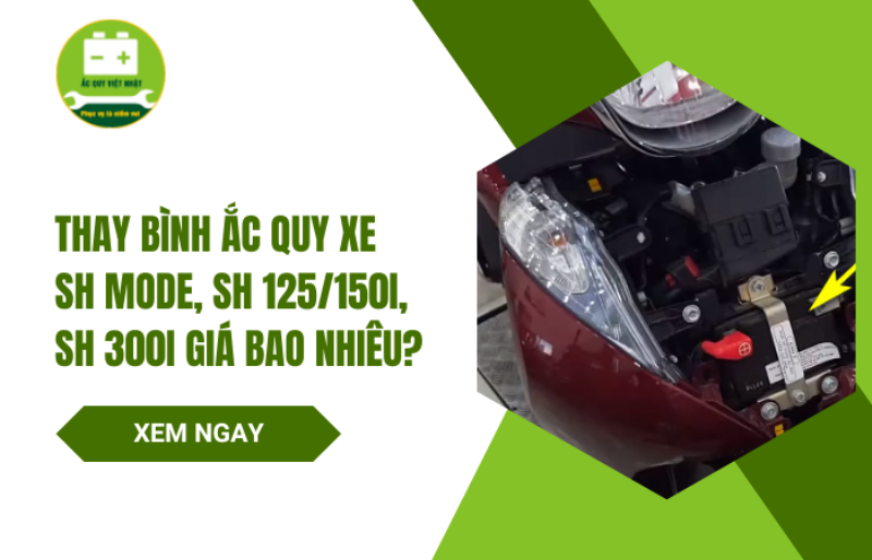 Hình ảnh mô tả quy trình bảo dưỡng cơ bản cho xe Vario 125 LED đời cũ, như thay dầu hoặc kiểm tra các bộ phận máy.