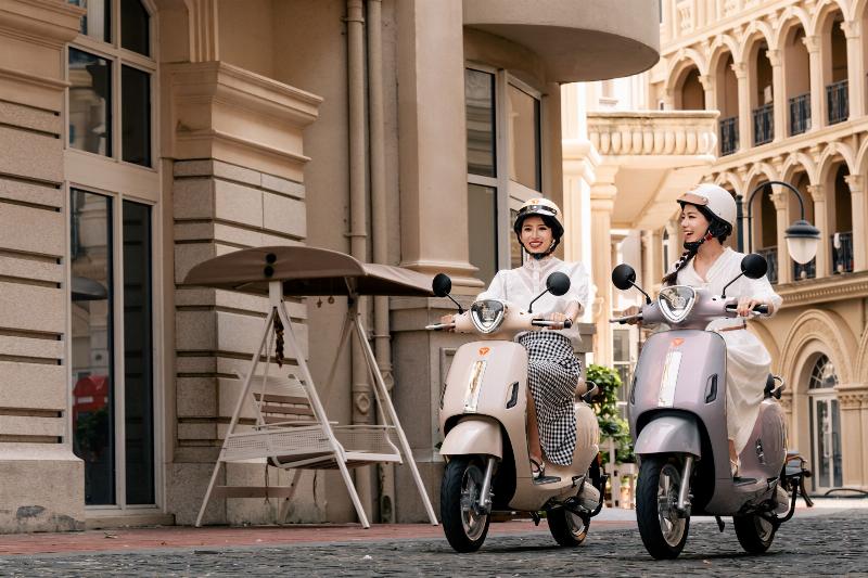 Trải nghiệm lái xe đạp điện Yadea i6 trên đường phố Việt Nam